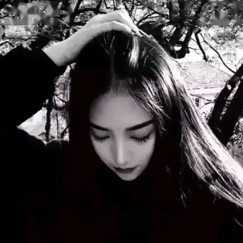 致自己的霸气句子就算与全世界为敌,我也绝不委屈自己