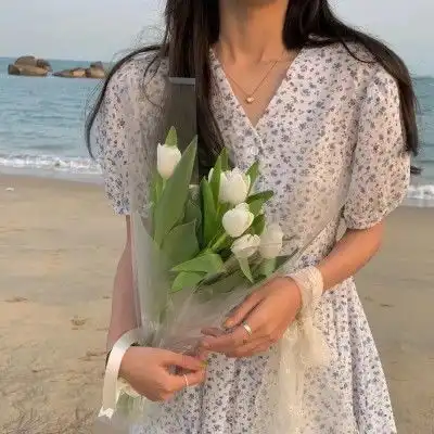 ins元气满满的女生头像