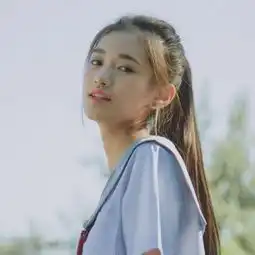 三个人的闺蜜头像一人一张故事还在继续能抓紧就别放弃