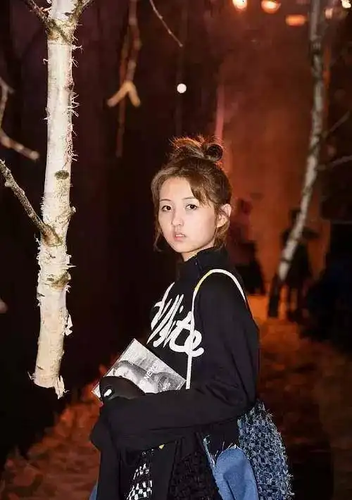 文淇张子枫离时尚之路还远得很啊