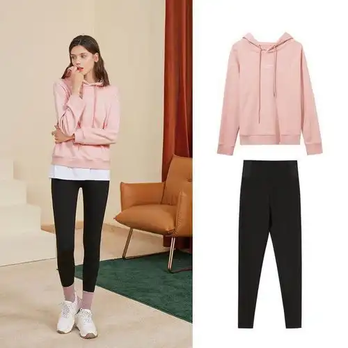 选择一些独特又另类的服饰,并且很突兀,看起来也不好看