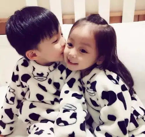 情侣头像以后会有猫的女儿也会有的