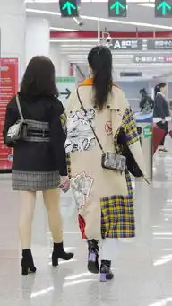 东莞地铁街拍我是这条gai上最酷的仔