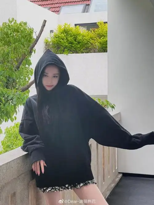 猫系女生头像个性网迪丽