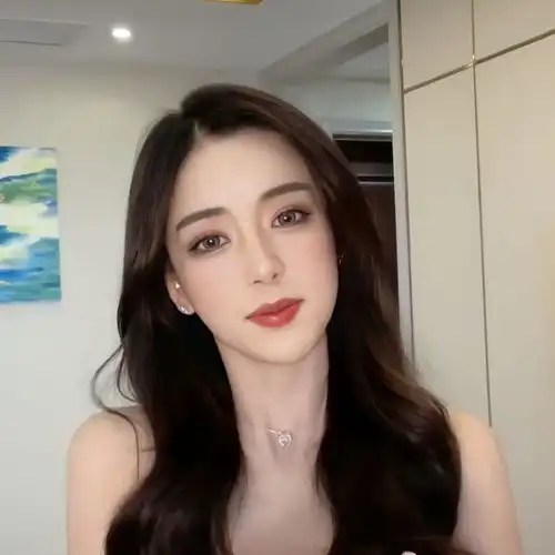 又翻车网红镜头前厦门林志玲,素颜照堪比乔碧萝