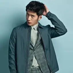 井柏然是不是gay