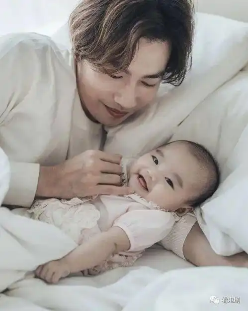 罗力威疑中产后抑郁唔敢乱发泄靠个琴解决