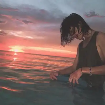 2023最新深沉氛围感男生头像