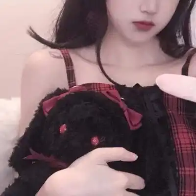 锁骨头像露肩半身控露锁骨的部位女头像