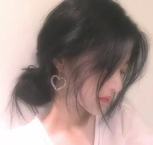 ins神仙女生头像