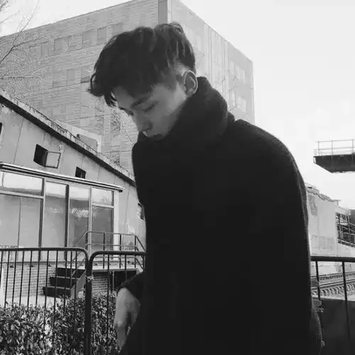 头像要把温柔跟可爱藏起来留给值得的人