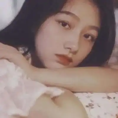 绿色系头像女生性格冷酷