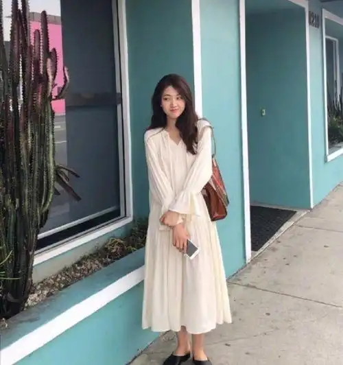 大地色系才更适合优雅女人,低调优雅还百搭,不挑肤色凸显气质