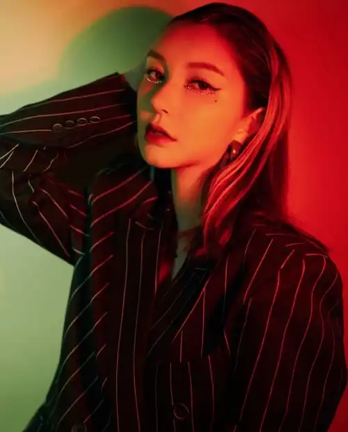 薛之谦前女友升级当妈,晒孕肚力证是亲生,素颜状态也挺好