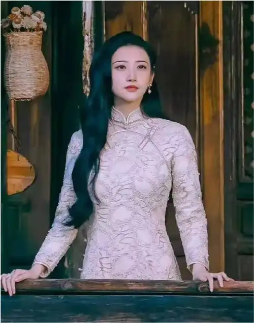 景甜新剧定档,旗袍造型梦回司藤,期待值拉满