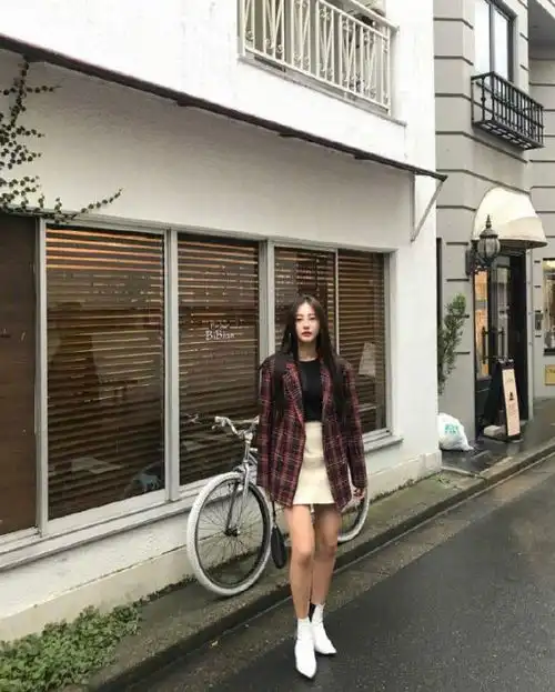 ins时尚博主seonhye盐系女生穿搭风格充满自己的味道