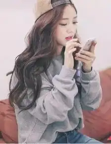 想要卷发但又害怕太老气推荐你4款美女们都爱的韩系卷发随便选一款,成为女神soeasy