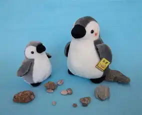 卡通灰企鹅毛绒玩具企鹅海洋毛绒玩具图片