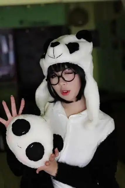白熊咖啡厅胖达cosplay我和熊猫谁更萌