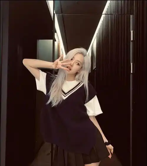 针织衫不会搭没关系,分享几套基础穿搭,让你获得更多穿搭灵感