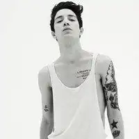 微信头像动漫男生帅气霸气头像带字非主流