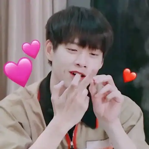 头像魏大勋犬系男头头像