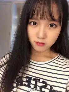 华东师范大学萌系校花秀秋天清新写真