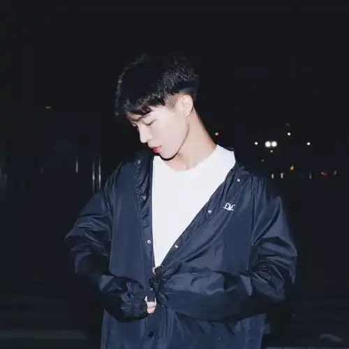 男系头像可爱情侣头像