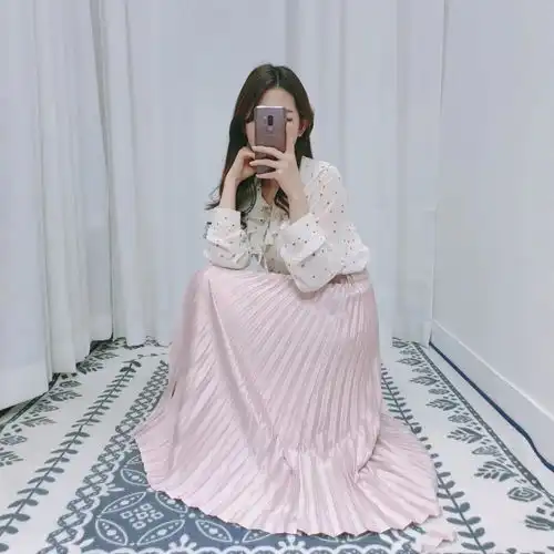 韩国博主法式浪漫穿搭,这才是打开夏日正确穿搭风,清新又甜美