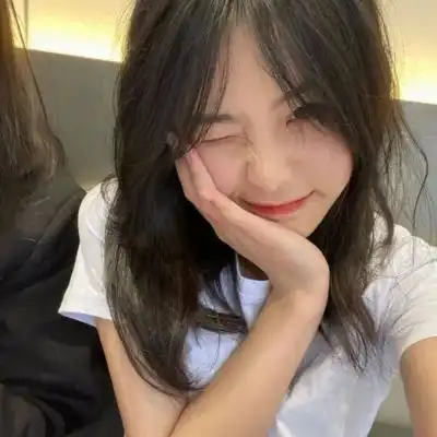 ins有关想和你做的事与你的浪漫微信头像我要个性网