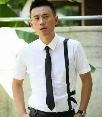 戏里父女戏外夫妻,相差10岁却因戏生情,如今儿子已经9岁