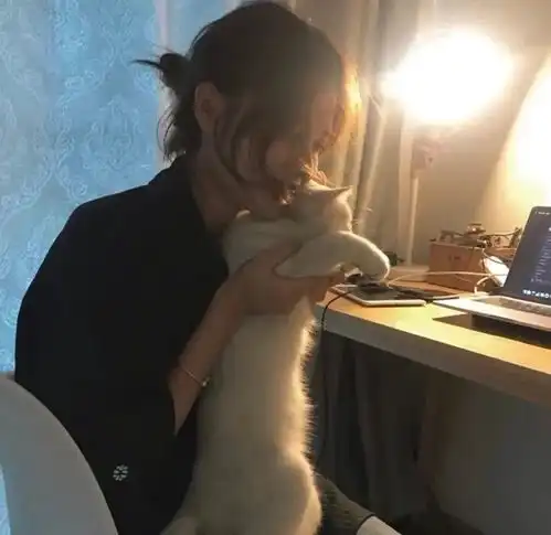 猫系头像男真人真人