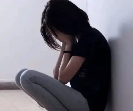 男子眼见脑瘫女家门未锁进入准备实施性侵,幸而对方家属返回未遂