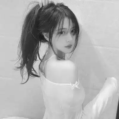 黑白头像女唯美高清图片