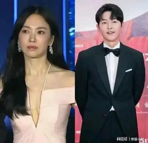 宋慧乔宋仲基重逢,一个台上颁奖,一个台下凝望,粉丝终于释怀了