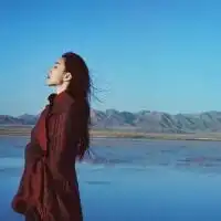 小清新风格白衣美女