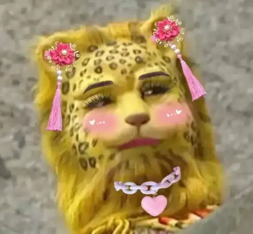 治愈系红白色头像男金钱