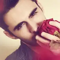 求一欧美男子拿着玫瑰的一系列图片有的邮箱我谢谢了123001286qq.com