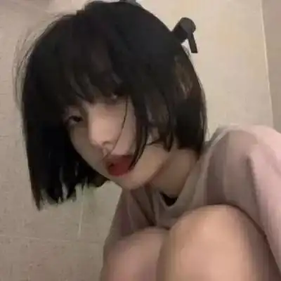 女头像丧系露脸真人古风