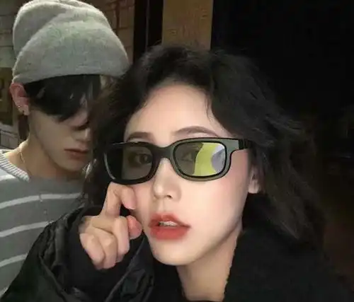 男人在3个时刻联系你,不是不爱你,而是太爱你了