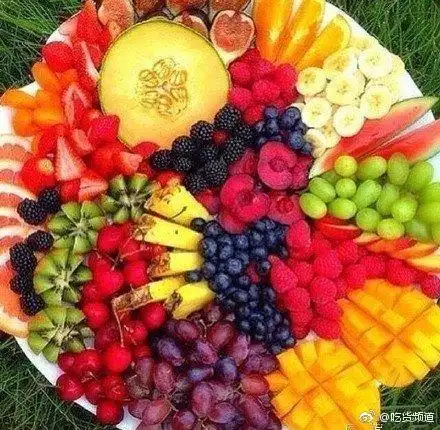 给你一盘这样的水果你可以做到一整天都不吃肉吗.