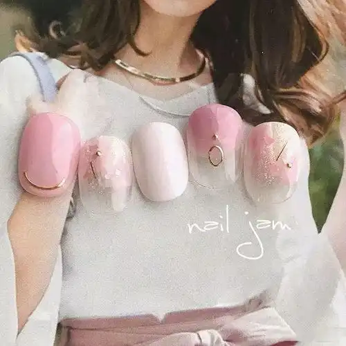 2018最流行清新唯美的日系美甲,不种草命给你