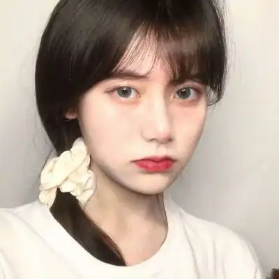 白色系女头像温柔女头