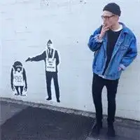 一二三向前看欧美气质帅哥头像