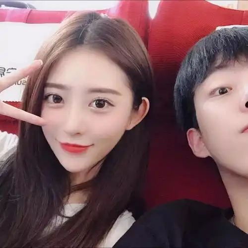 一批超甜情侣头像