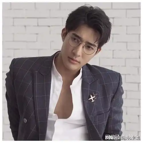 泰剧cp爹系男友小说都不敢写的十年养成,只为一人