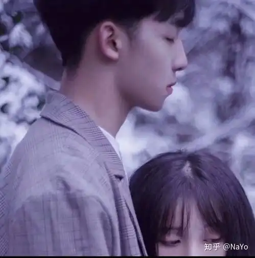 有像这样的单人情侣头像嘛