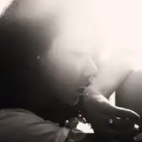 求一系列黑色超拽女生头像,最好个带字,要5