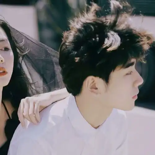 情侣头像暧昧禁欲系图片