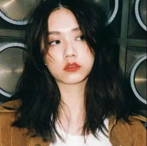 女生头像他到底有多好值得你翻这么多条评论就为找一条给他看